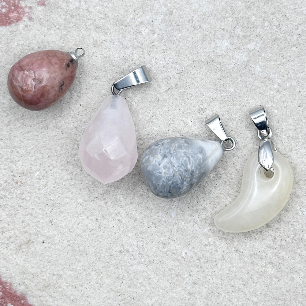 LOT 4 Natural Stone Pendants‎ Rose Quartz Howlite Magatama Jasper Small